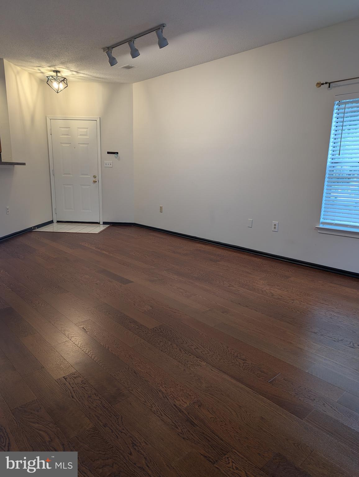 SANDERLING CONDO - Residential Lease