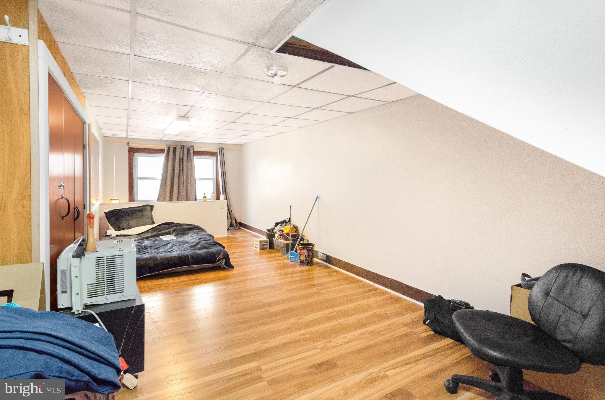 NORTHEAST READING - Residential