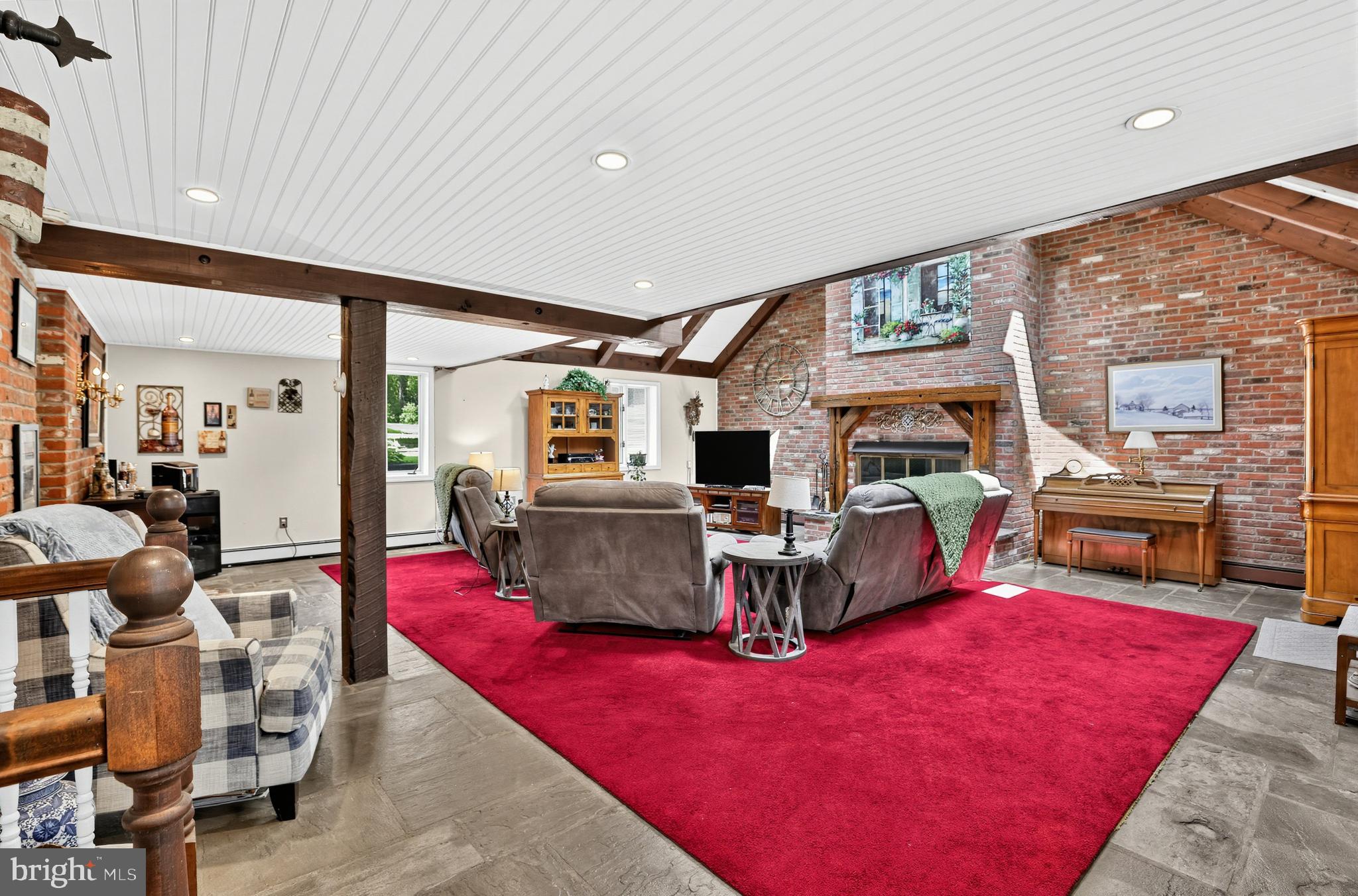 39 LOWER MORRISVILLE