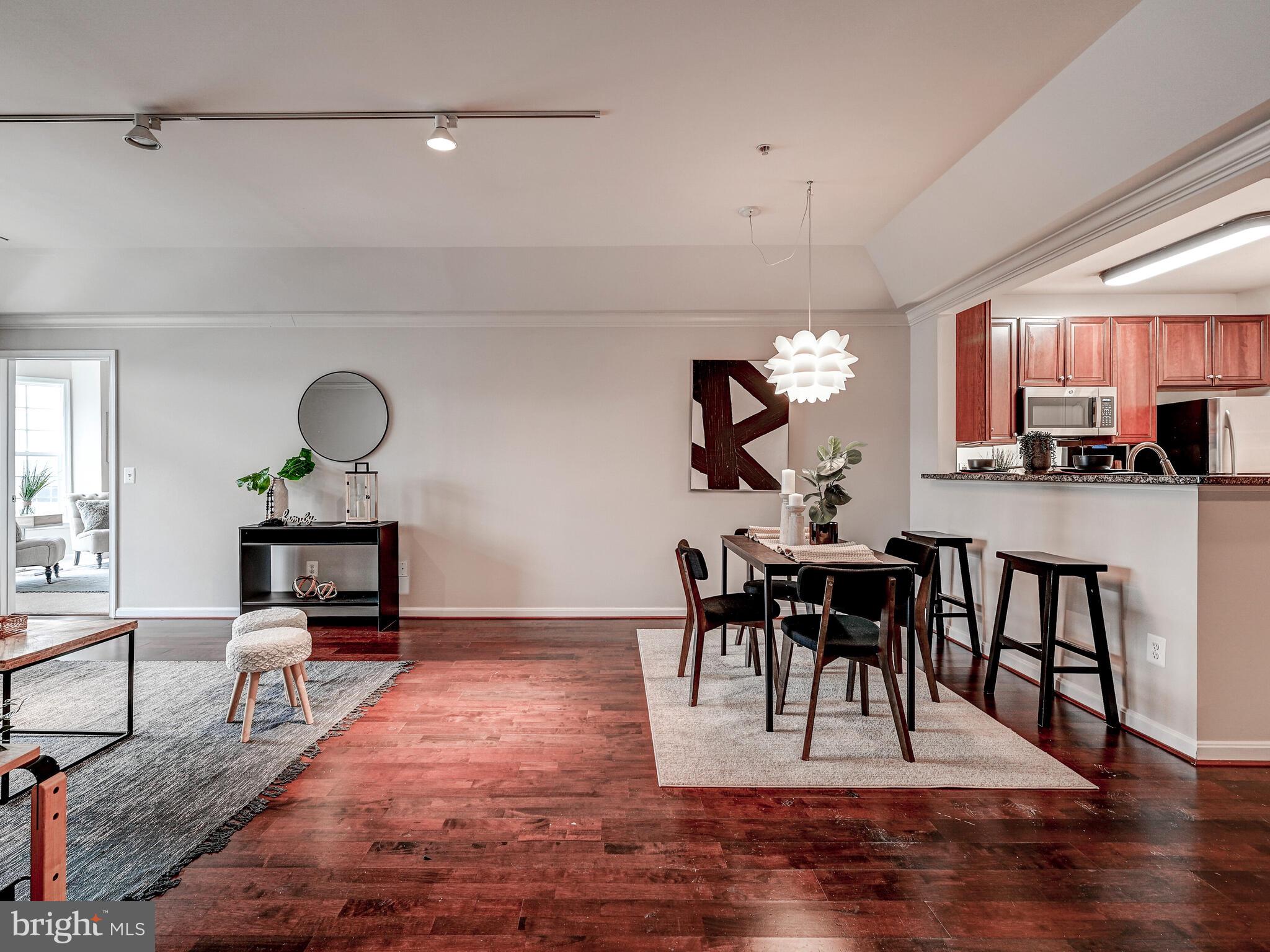 HIGHLANDS AT QUARRY LAKE - Residential