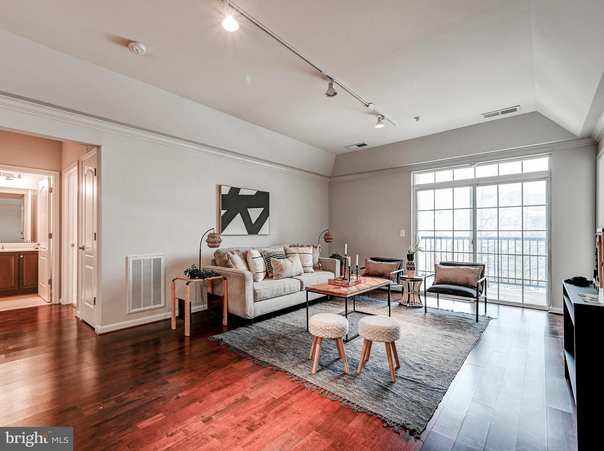 HIGHLANDS AT QUARRY LAKE - Residential