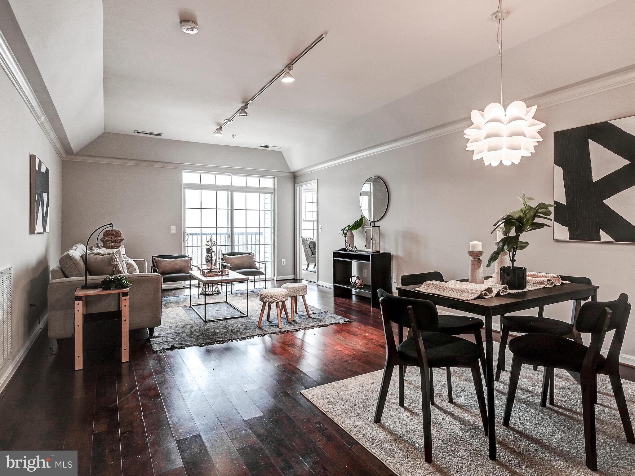 HIGHLANDS AT QUARRY LAKE - Residential