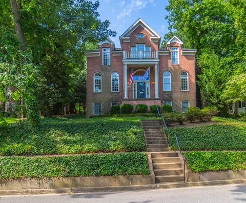 Homes For Rent - 1026 26th Street<br/> ARLINGTON, VA 22202