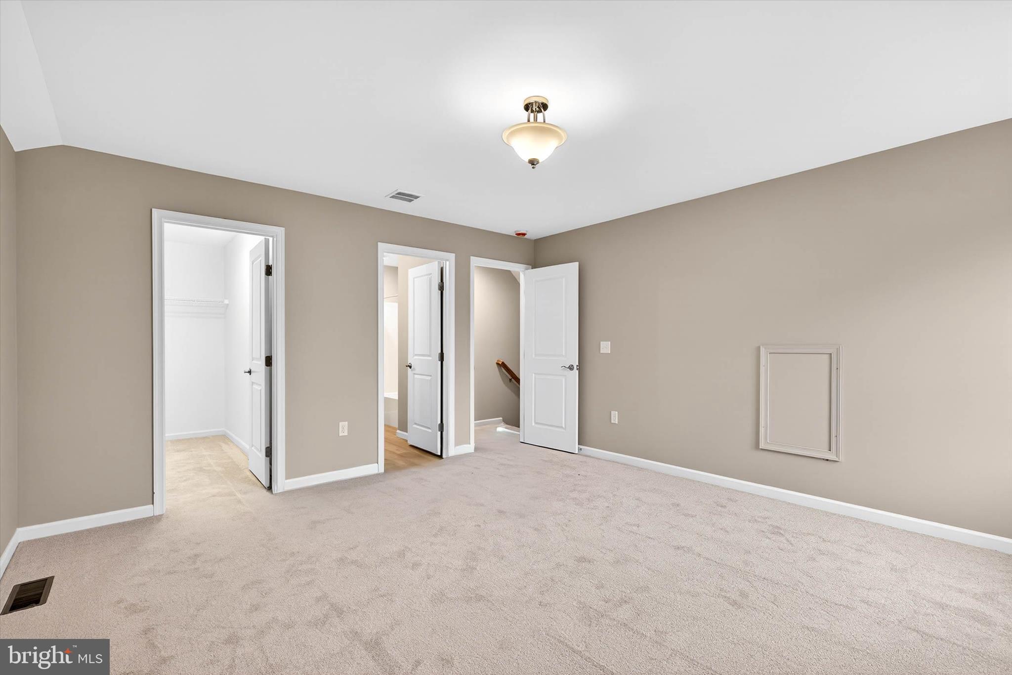 SOUTHERN VILLAGE - Residential