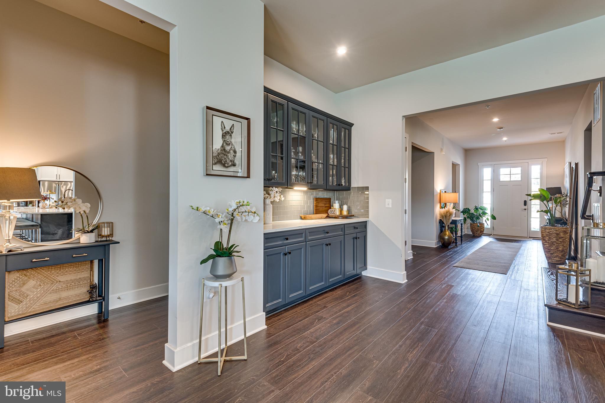 FOUR SEASONS AT KENT ISLAND - Residential