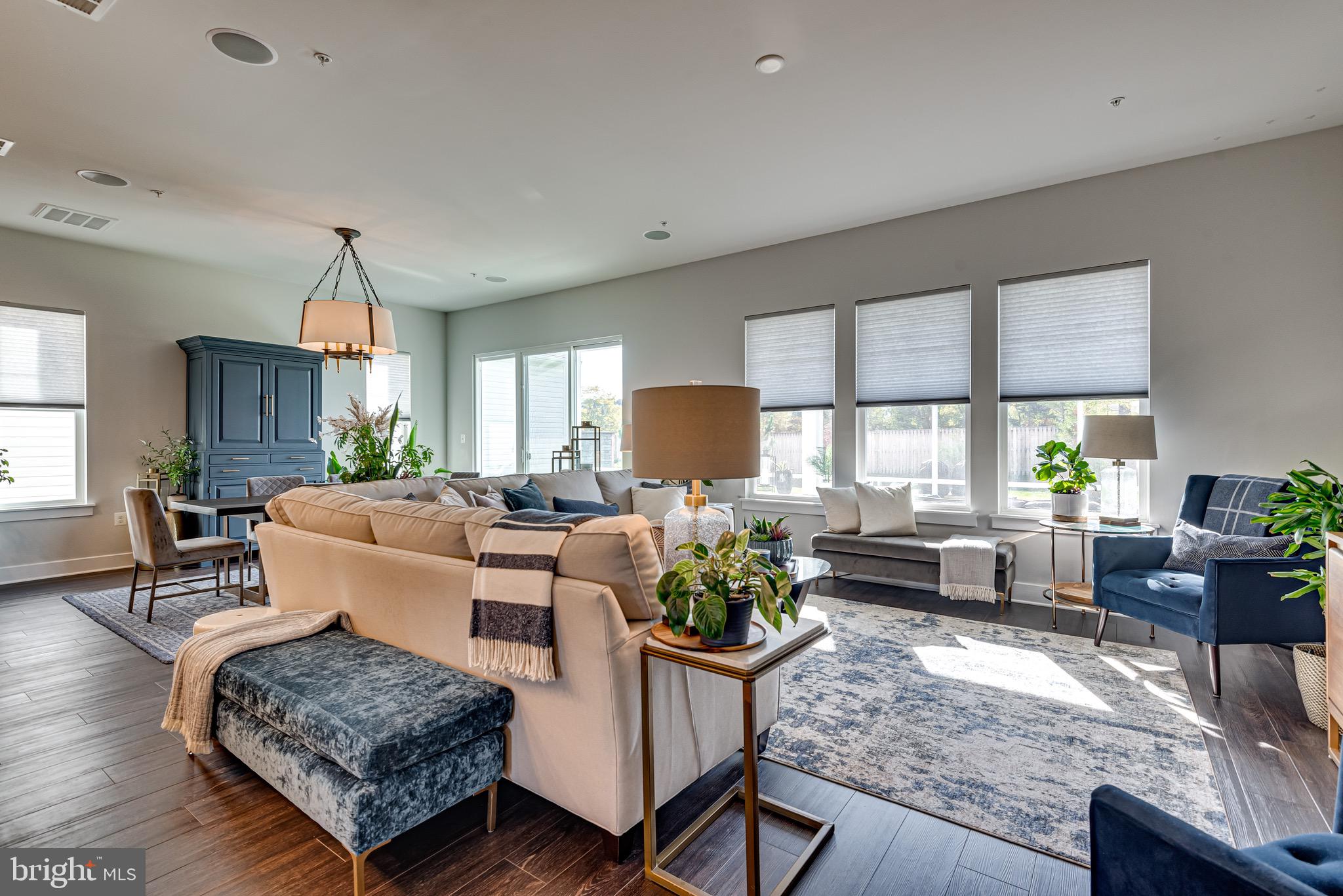 FOUR SEASONS AT KENT ISLAND - Residential