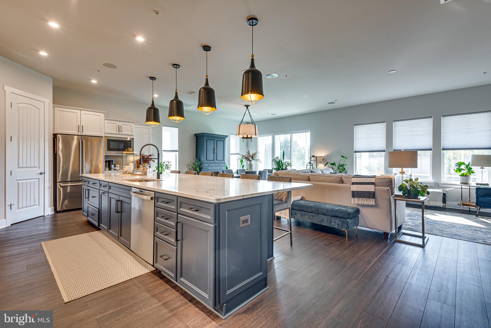 FOUR SEASONS AT KENT ISLAND - Residential