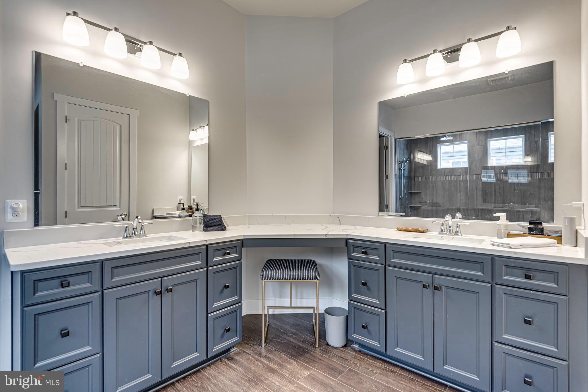 FOUR SEASONS AT KENT ISLAND - Residential