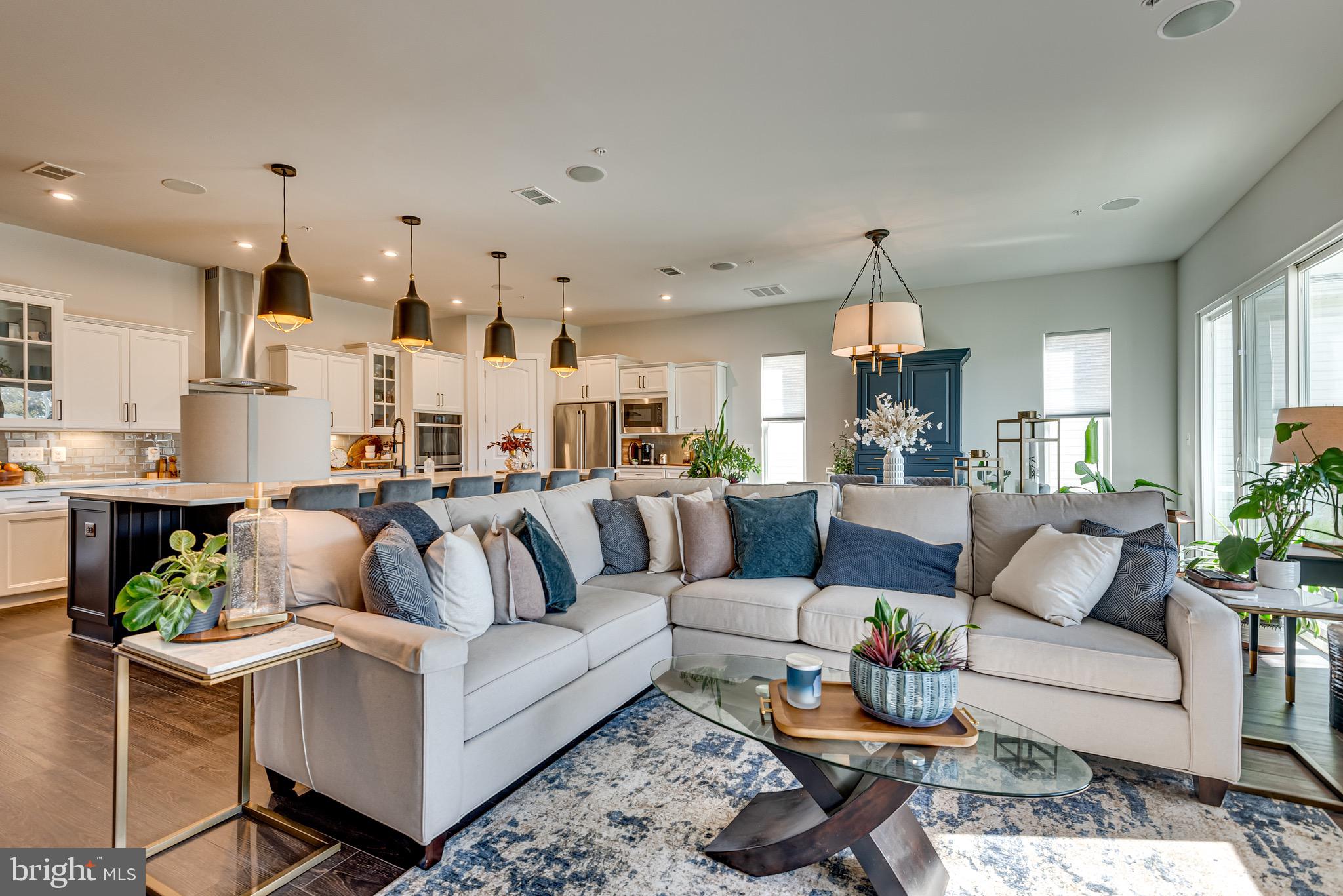 FOUR SEASONS AT KENT ISLAND - Residential