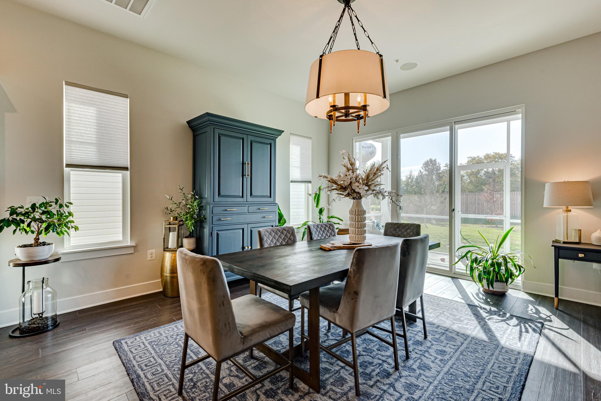 FOUR SEASONS AT KENT ISLAND - Residential