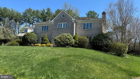 6294 Dunaway Court, McLean, VA MLS: VAFX2232420