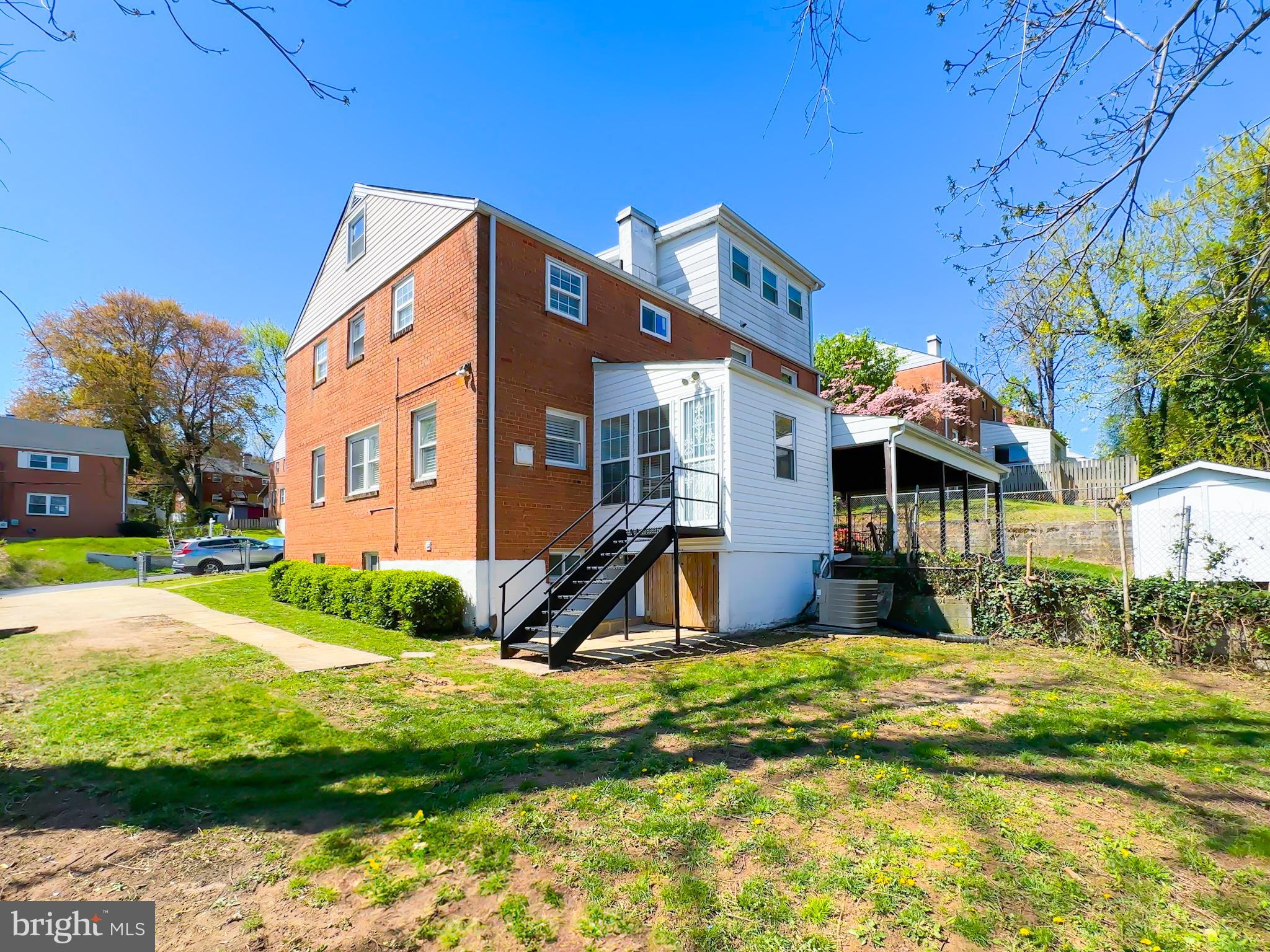 TEMPLETON KNOLLS - Residential