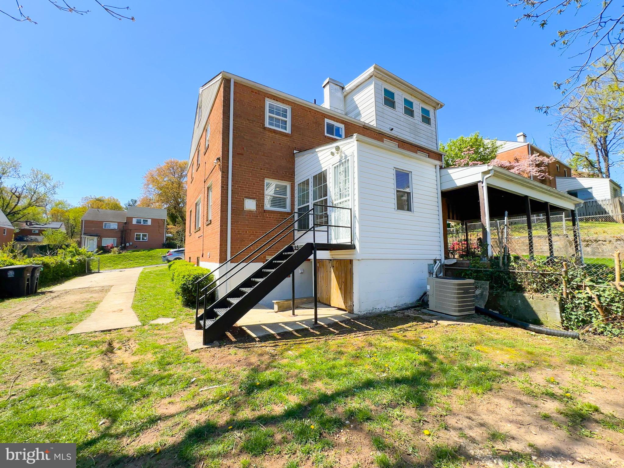 TEMPLETON KNOLLS - Residential