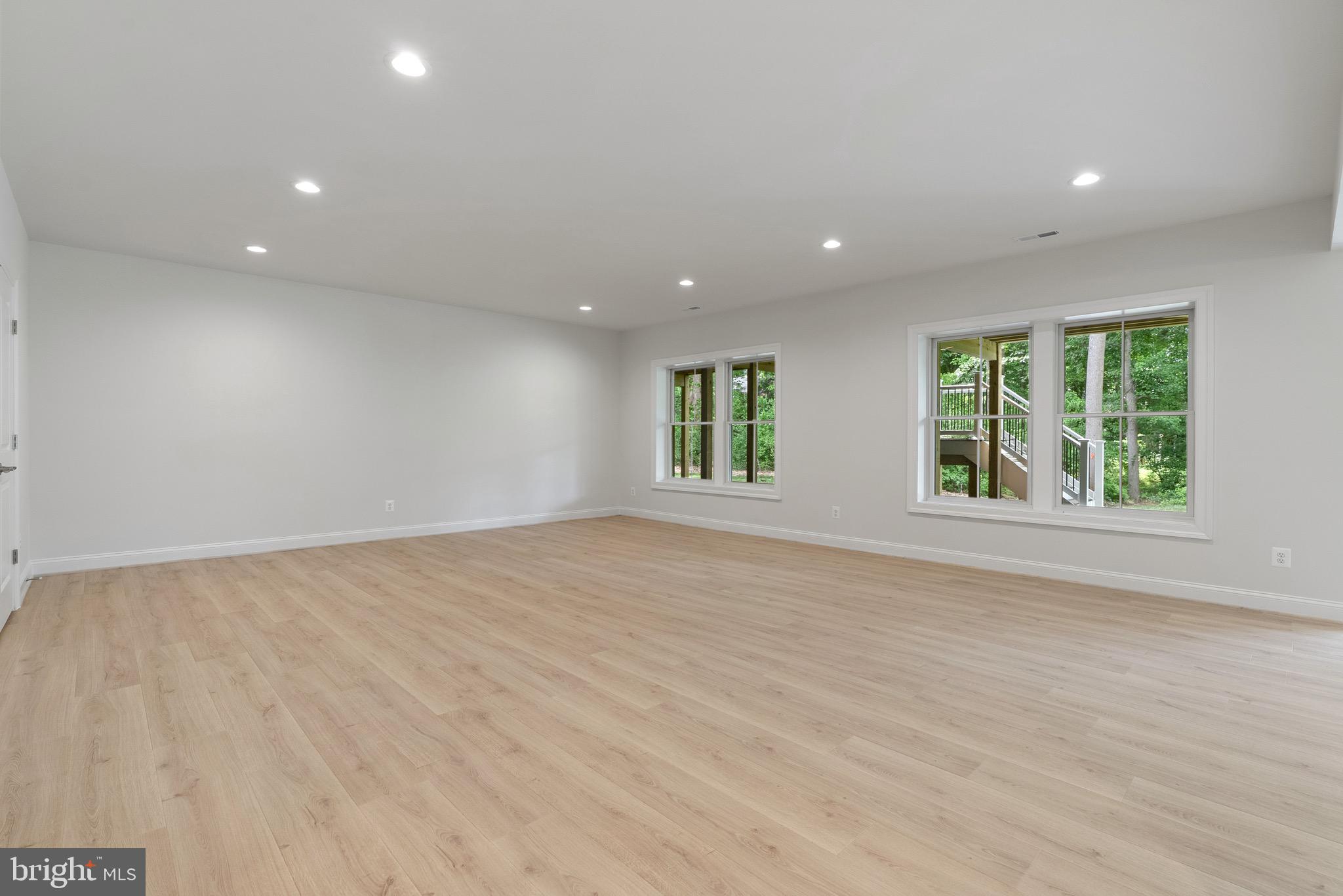 OVERLOOK ACRES - Residential