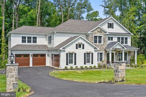 Homes For Sale - 1805 Mcguire Court<br/> VIENNA, VA 22182