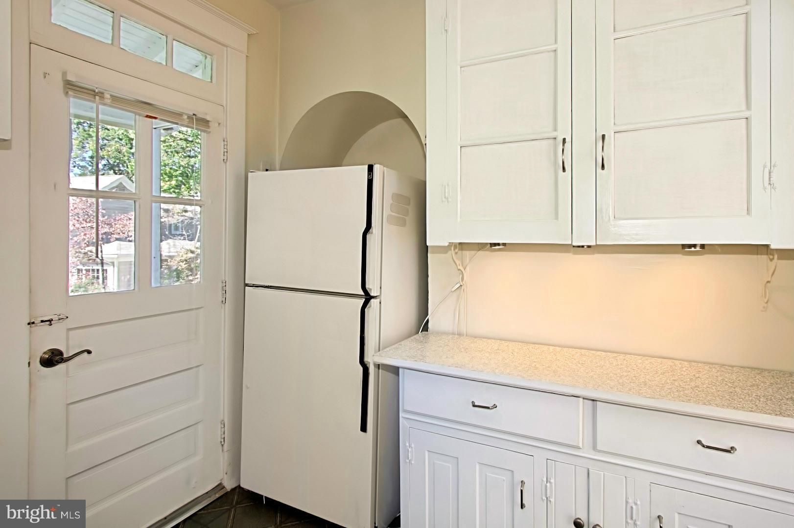 AURORA HILLS - Residential Lease