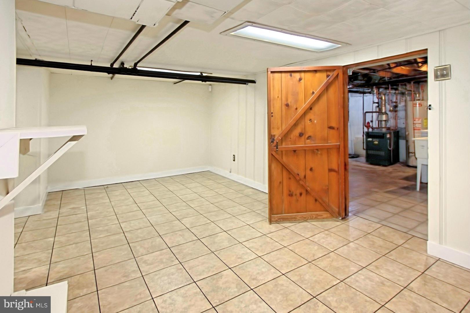 AURORA HILLS - Residential Lease