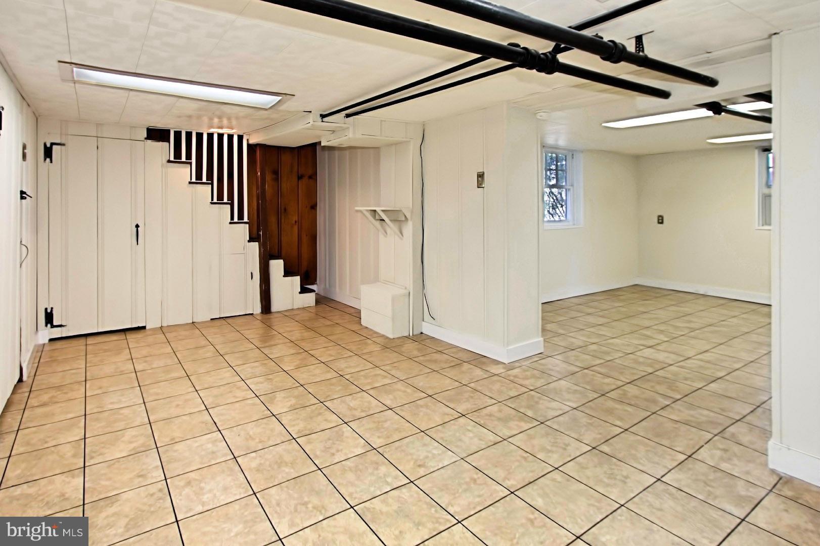 AURORA HILLS - Residential Lease