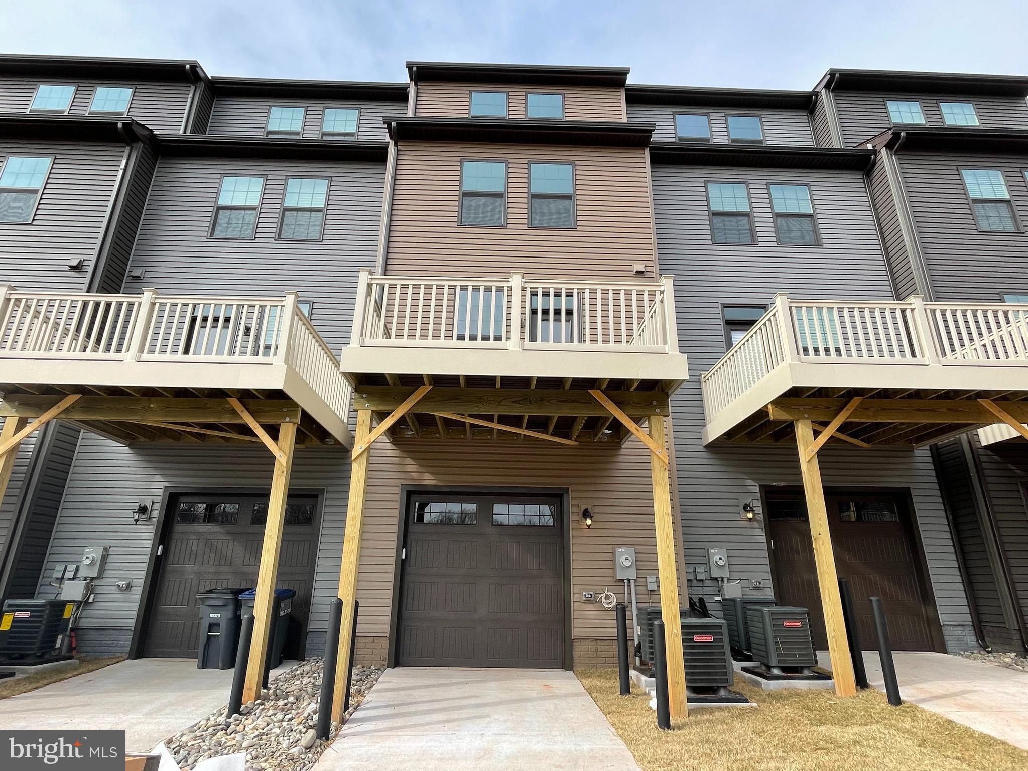 FOSTER'S GLEN - Residential