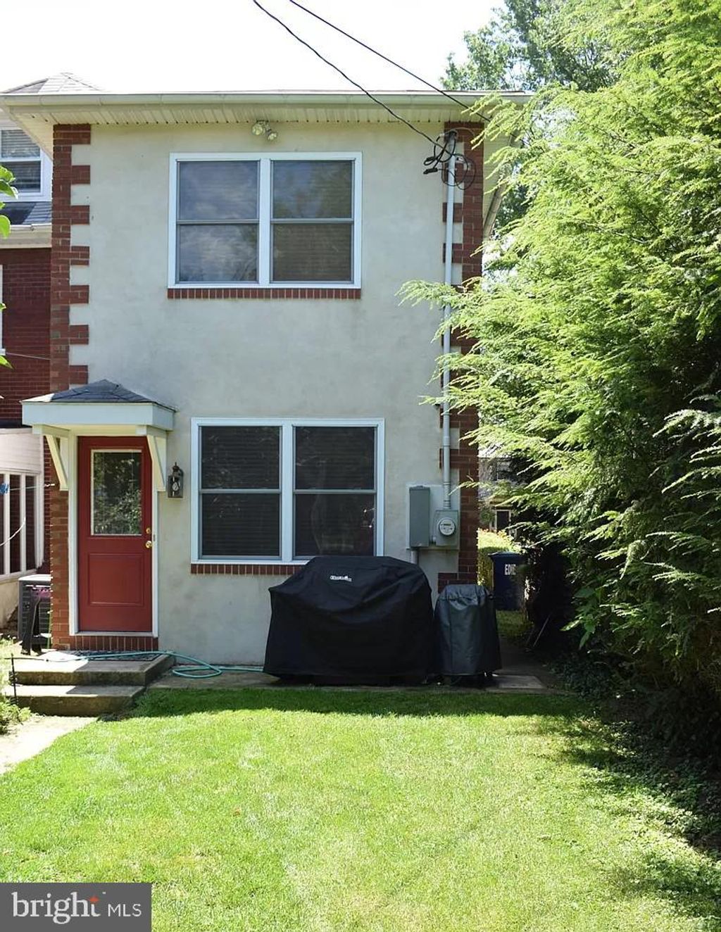 Photo of 1031 Wheatland Avenue, Lancaster, PA 17603 (MLS # PALA2053558)