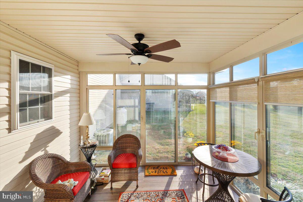 TWIN LAKES WEST - Residential