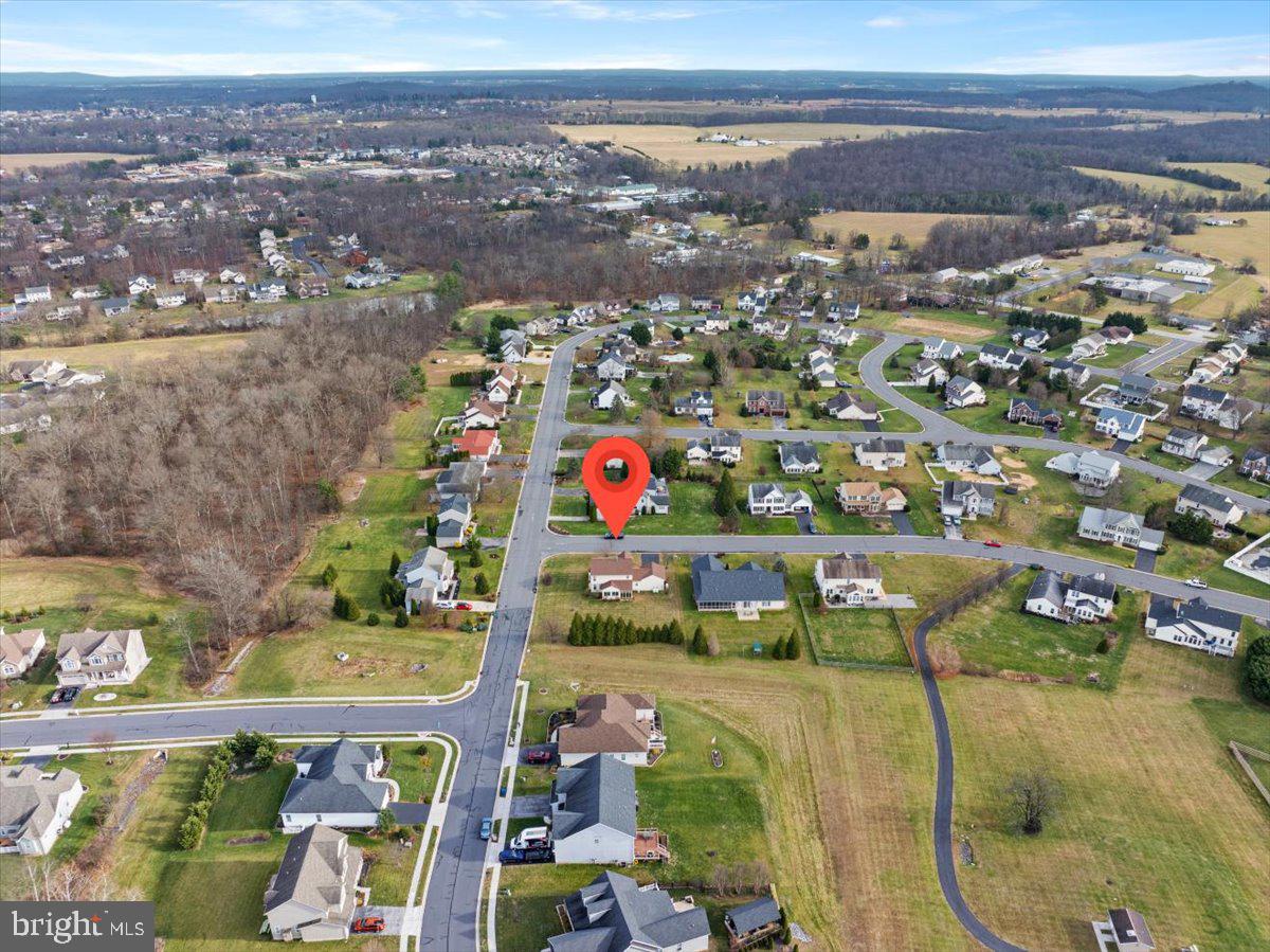 TWIN LAKES WEST - Residential