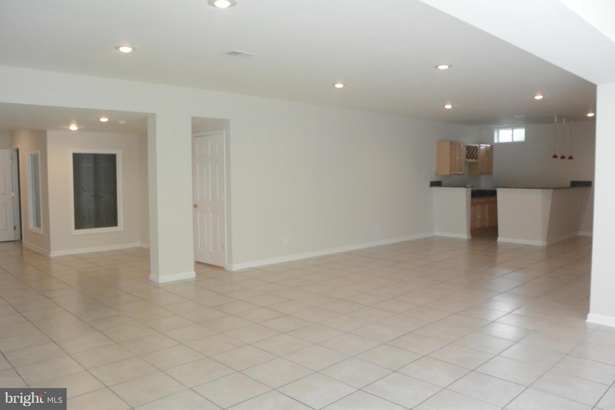 HEATHERBROOK - Residential Lease