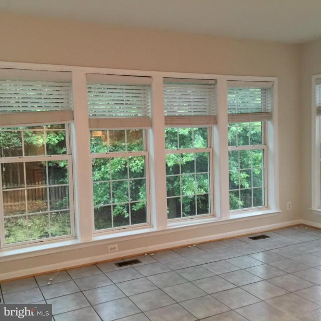 HEATHERBROOK - Residential Lease