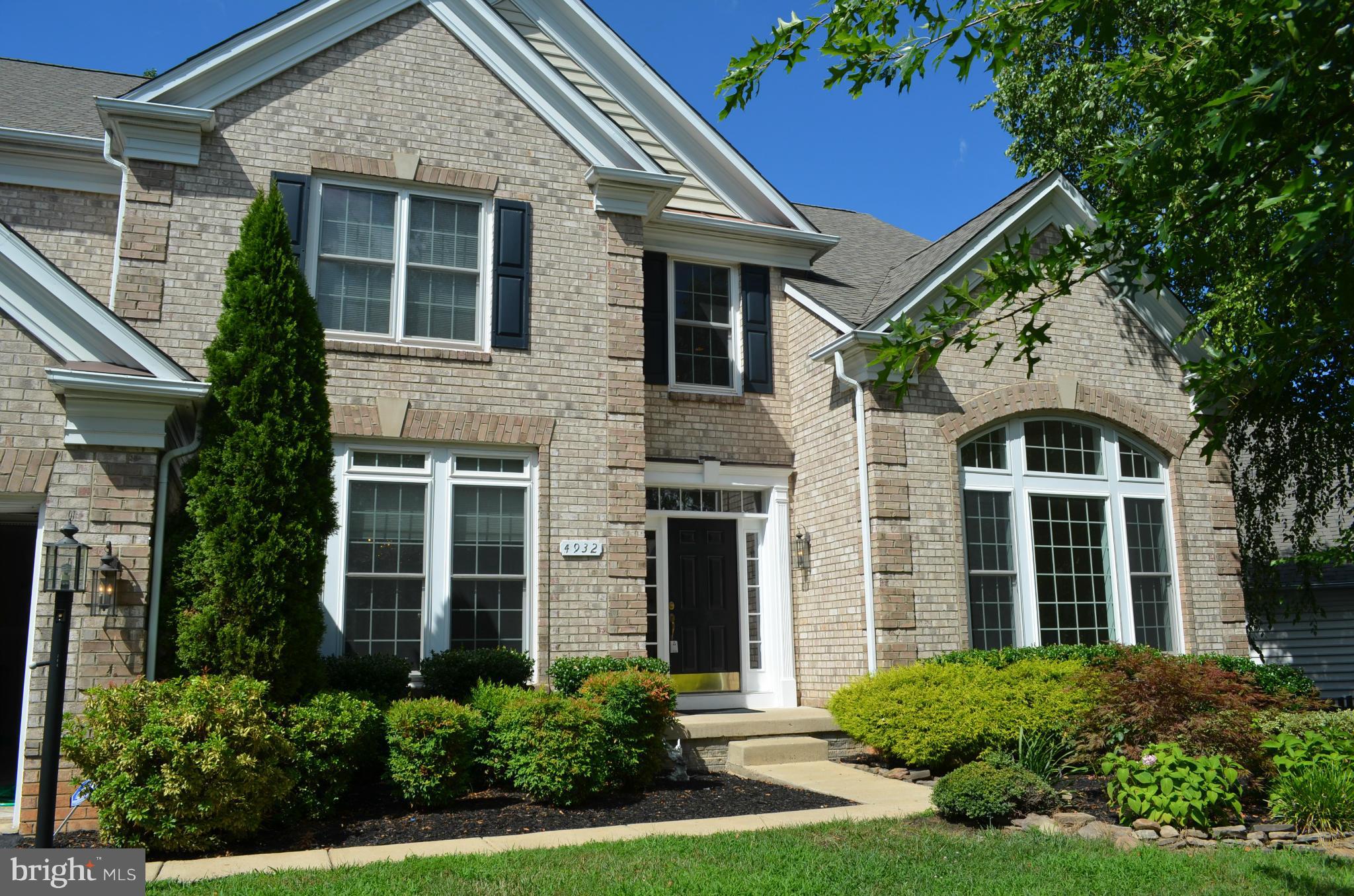 HEATHERBROOK - Residential Lease