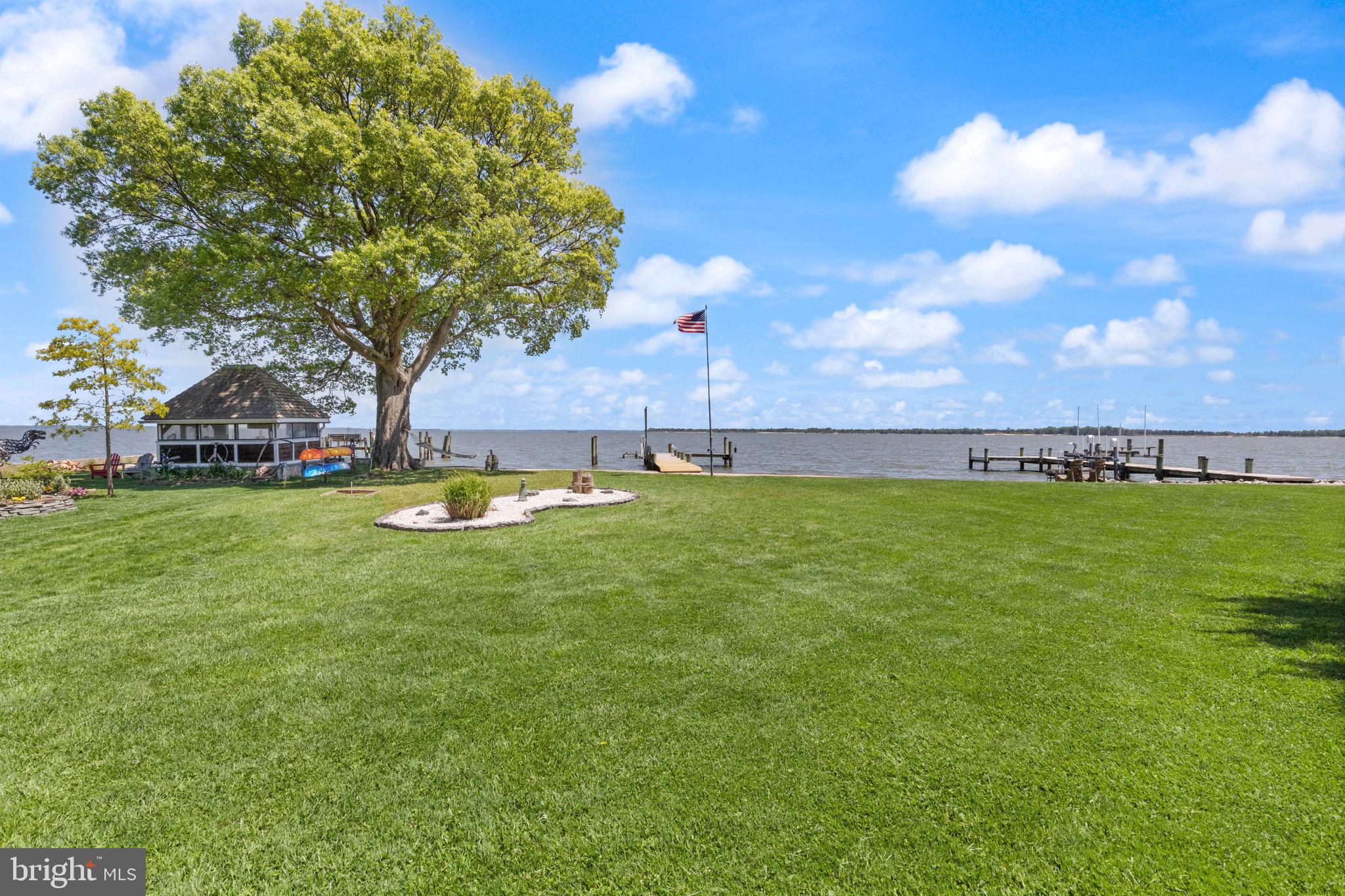 BARRISON POINT - Residential