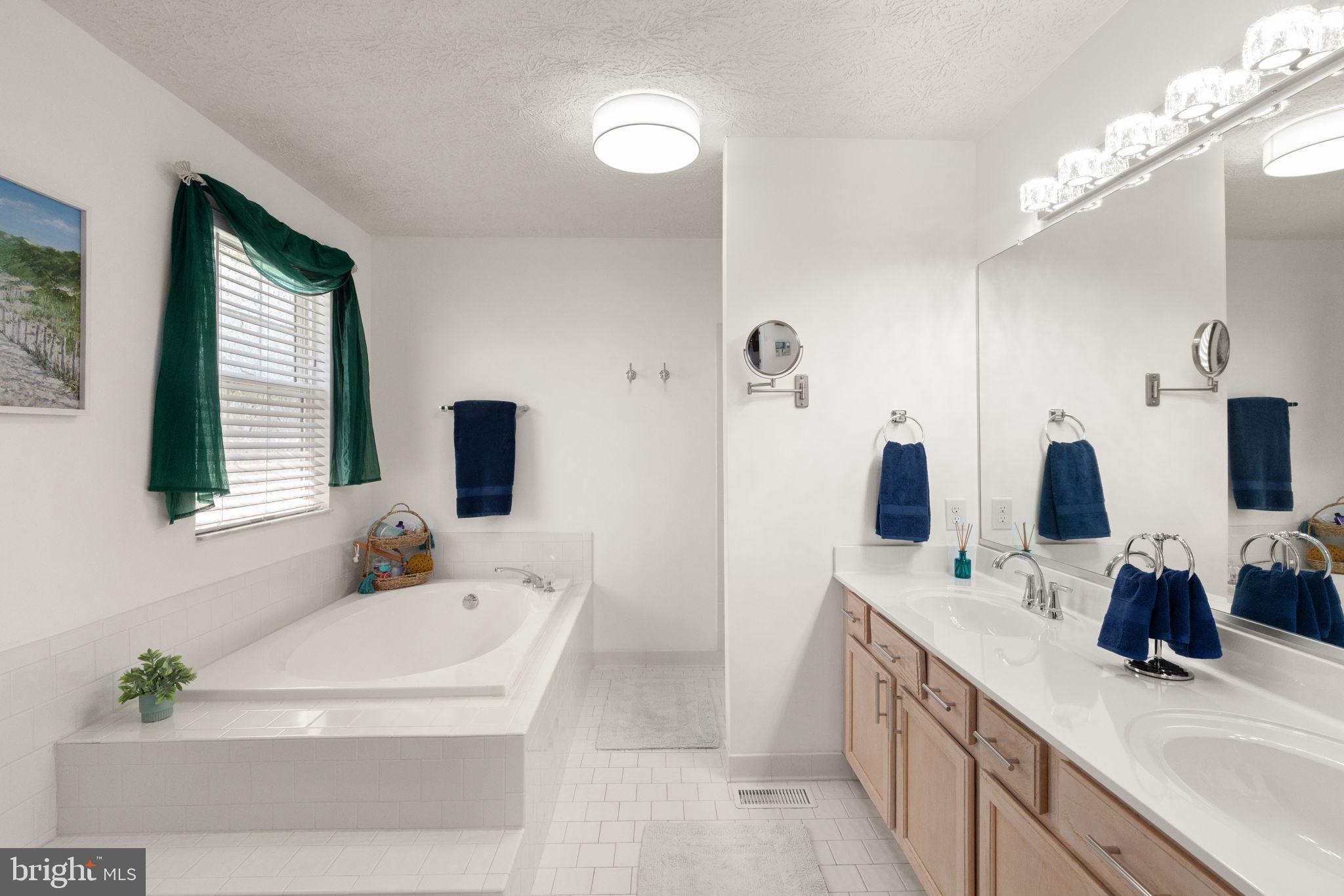 BARRISON POINT - Residential
