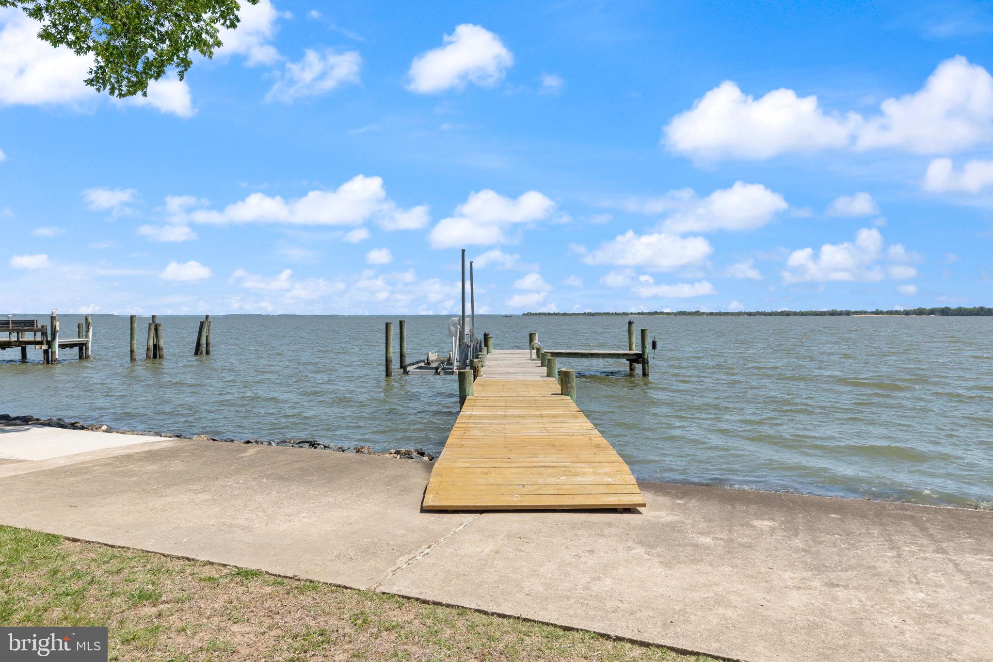BARRISON POINT - Residential