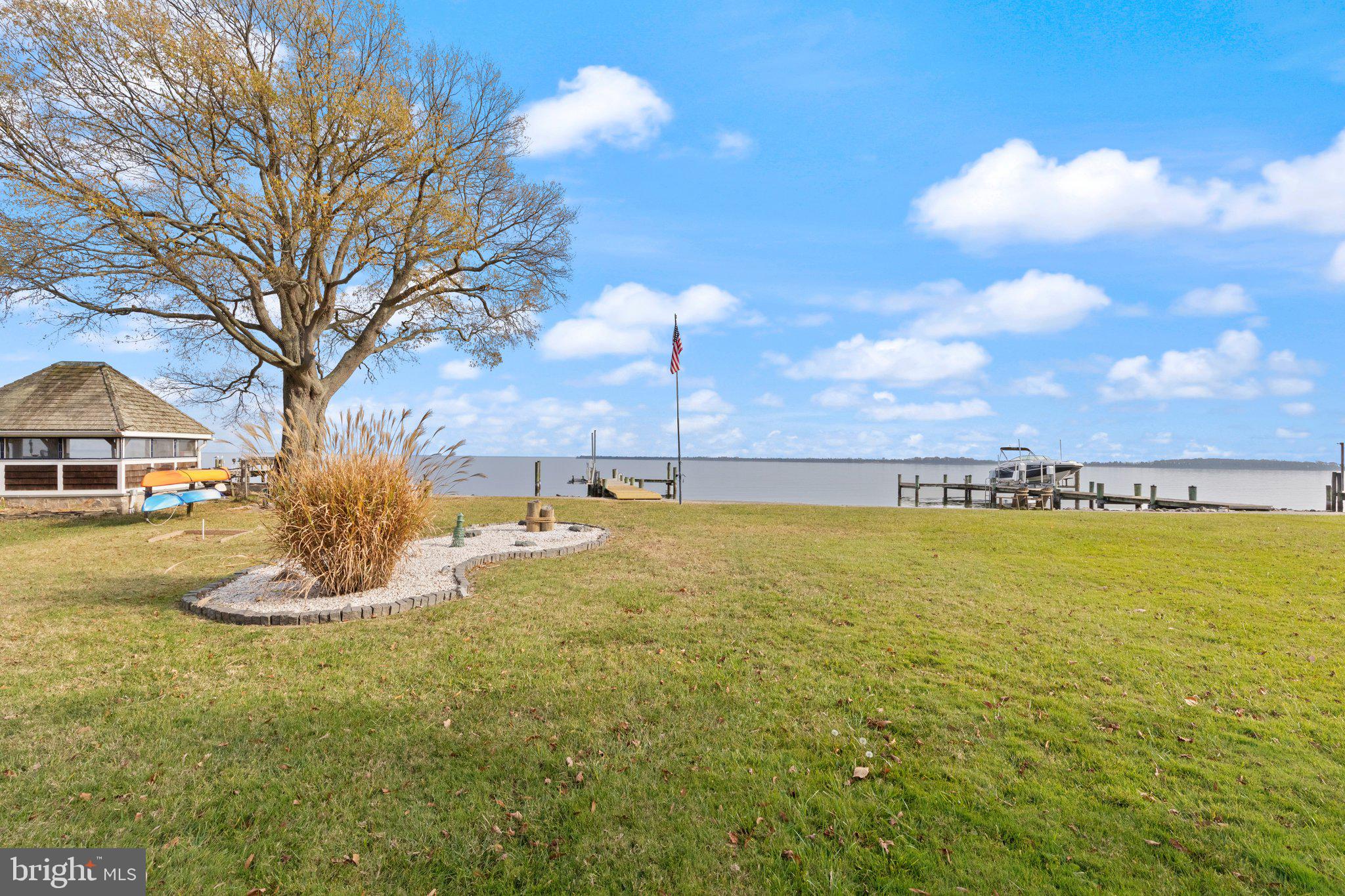 BARRISON POINT - Residential