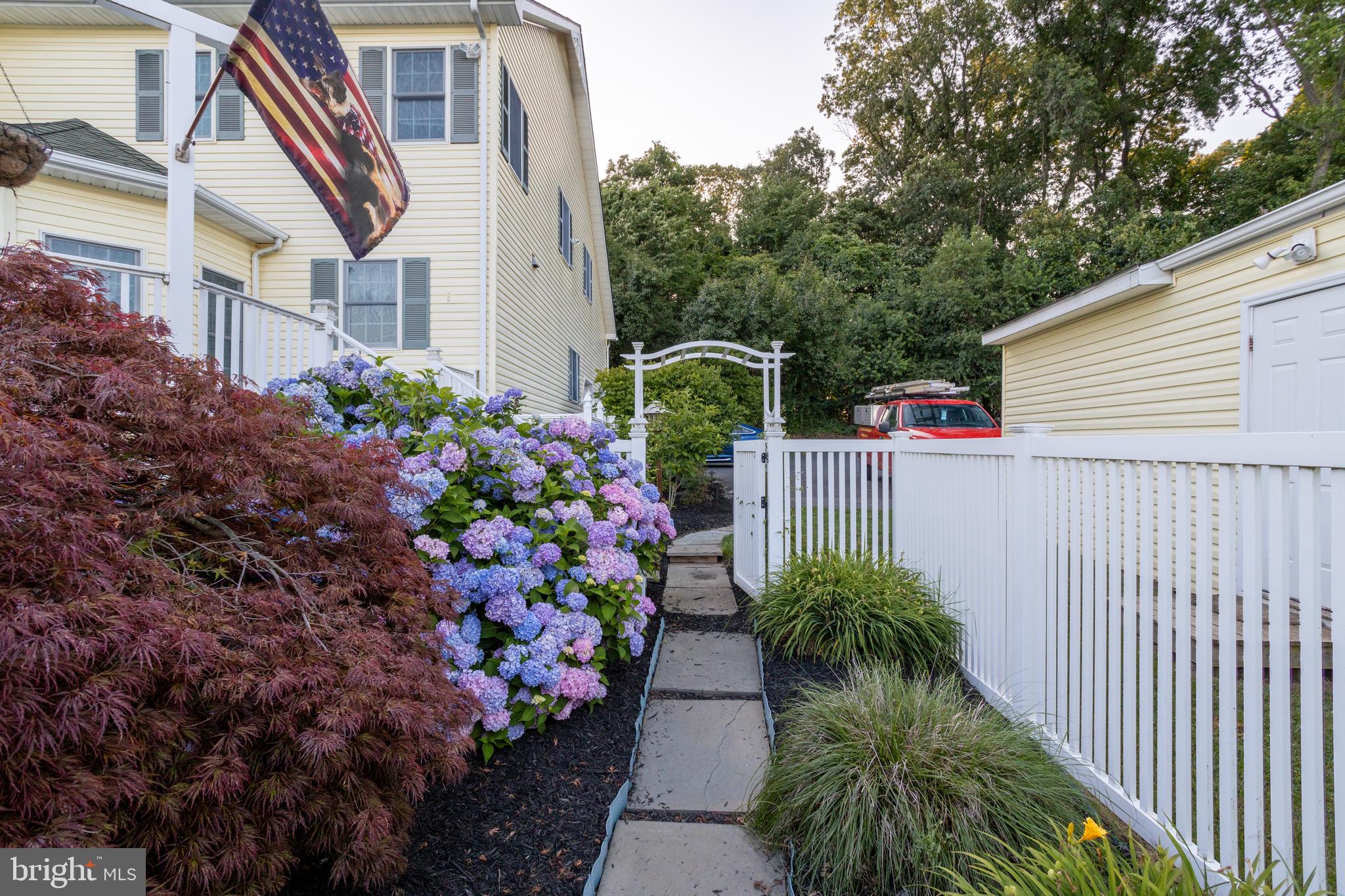 GENEVA FARM - Residential
