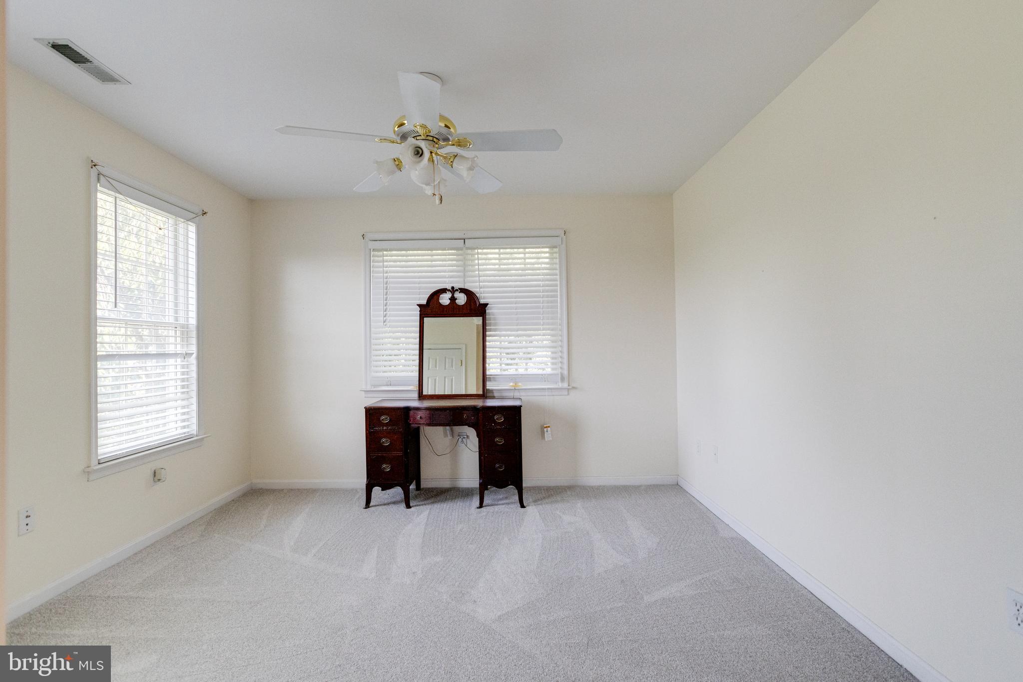 GENEVA FARM - Residential