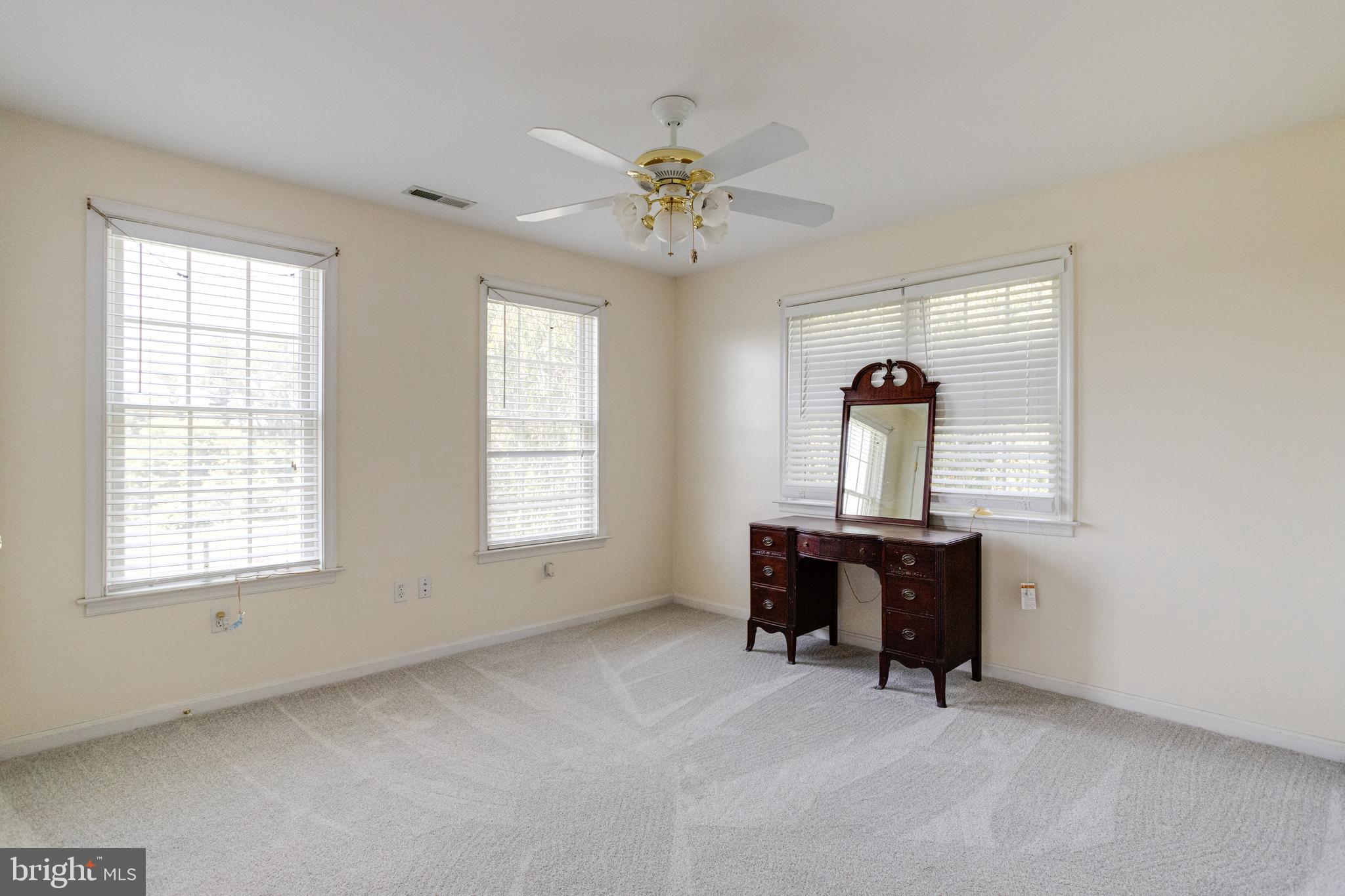 GENEVA FARM - Residential