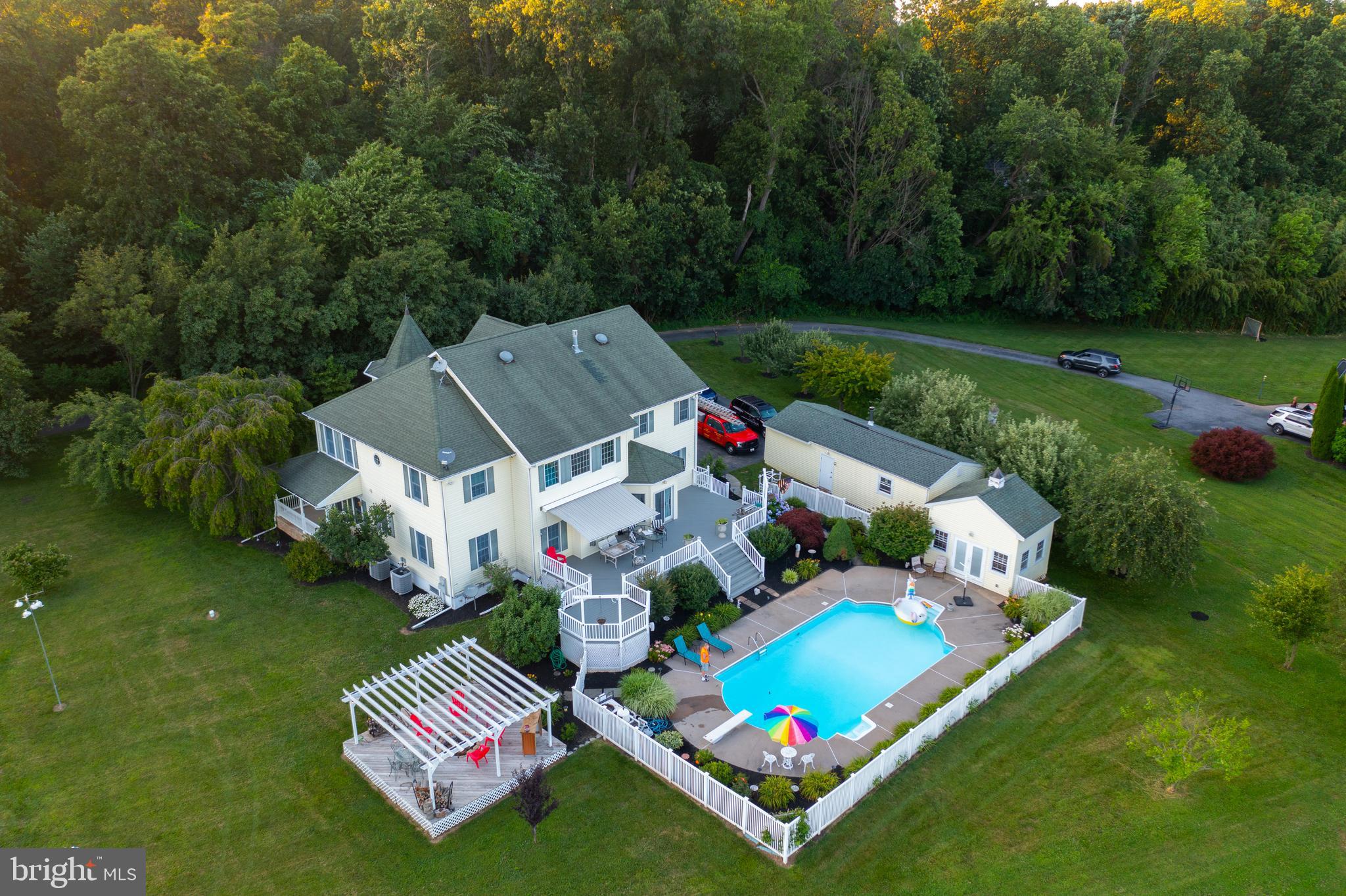 GENEVA FARM - Residential