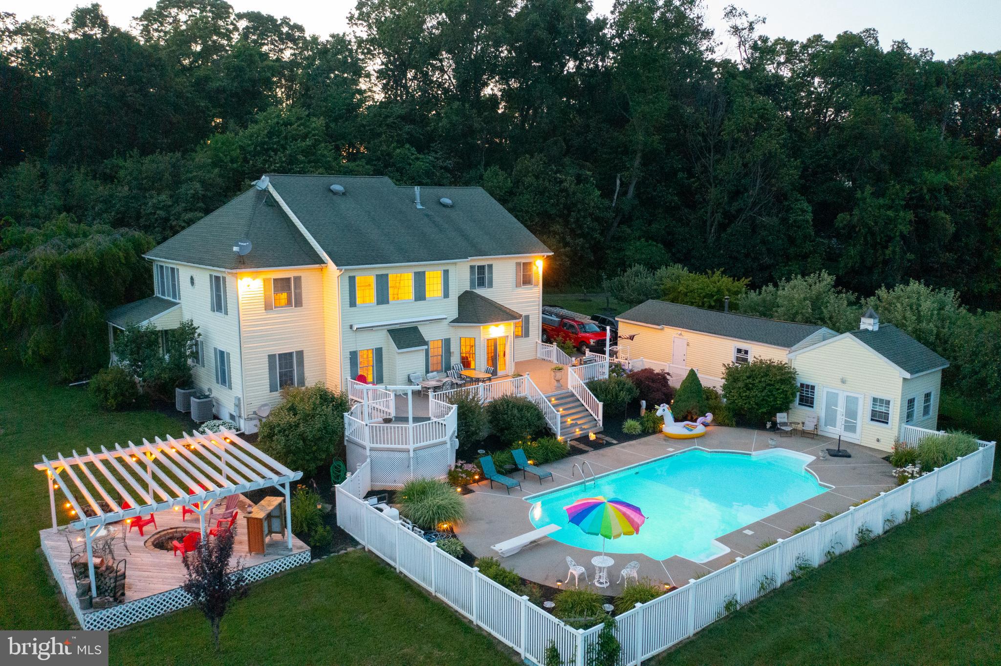 GENEVA FARM - Residential