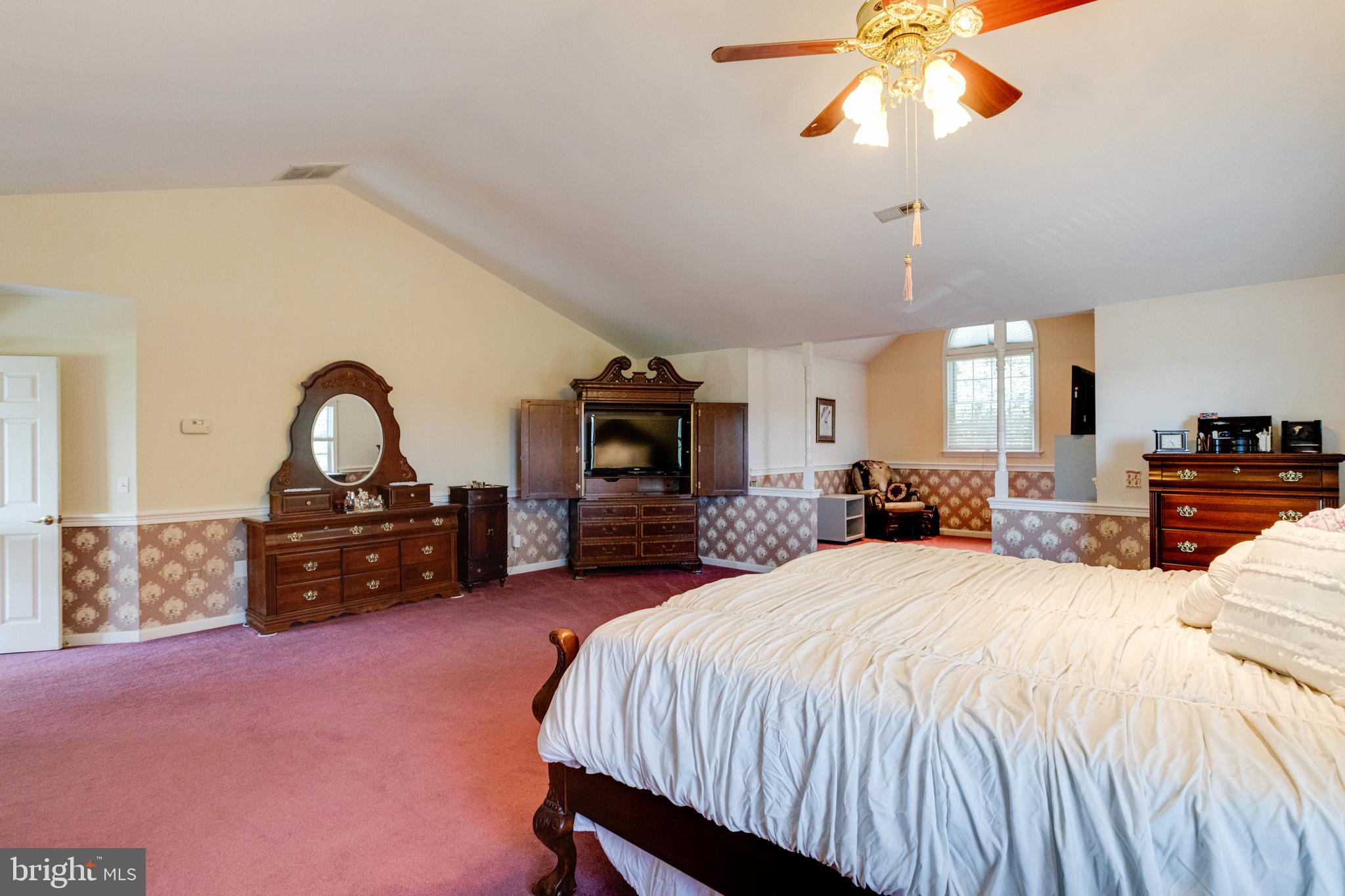 GENEVA FARM - Residential