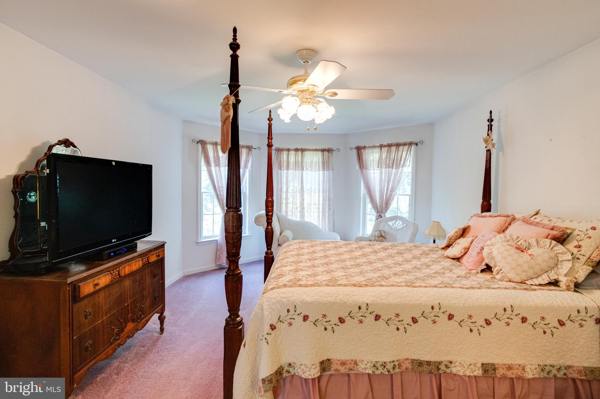 GENEVA FARM - Residential