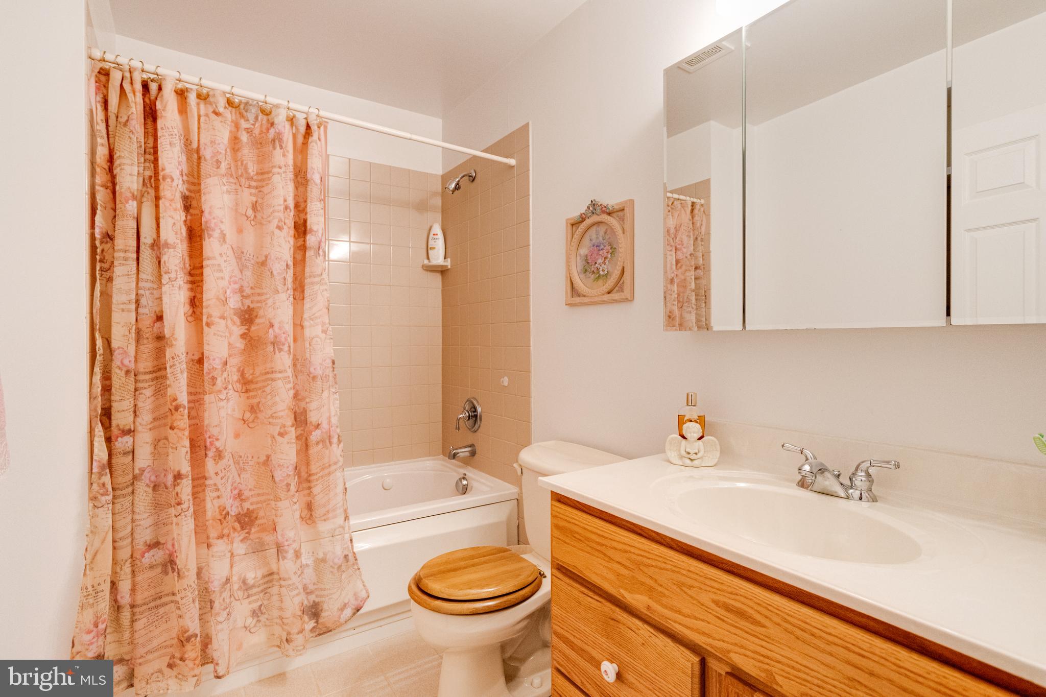 GENEVA FARM - Residential