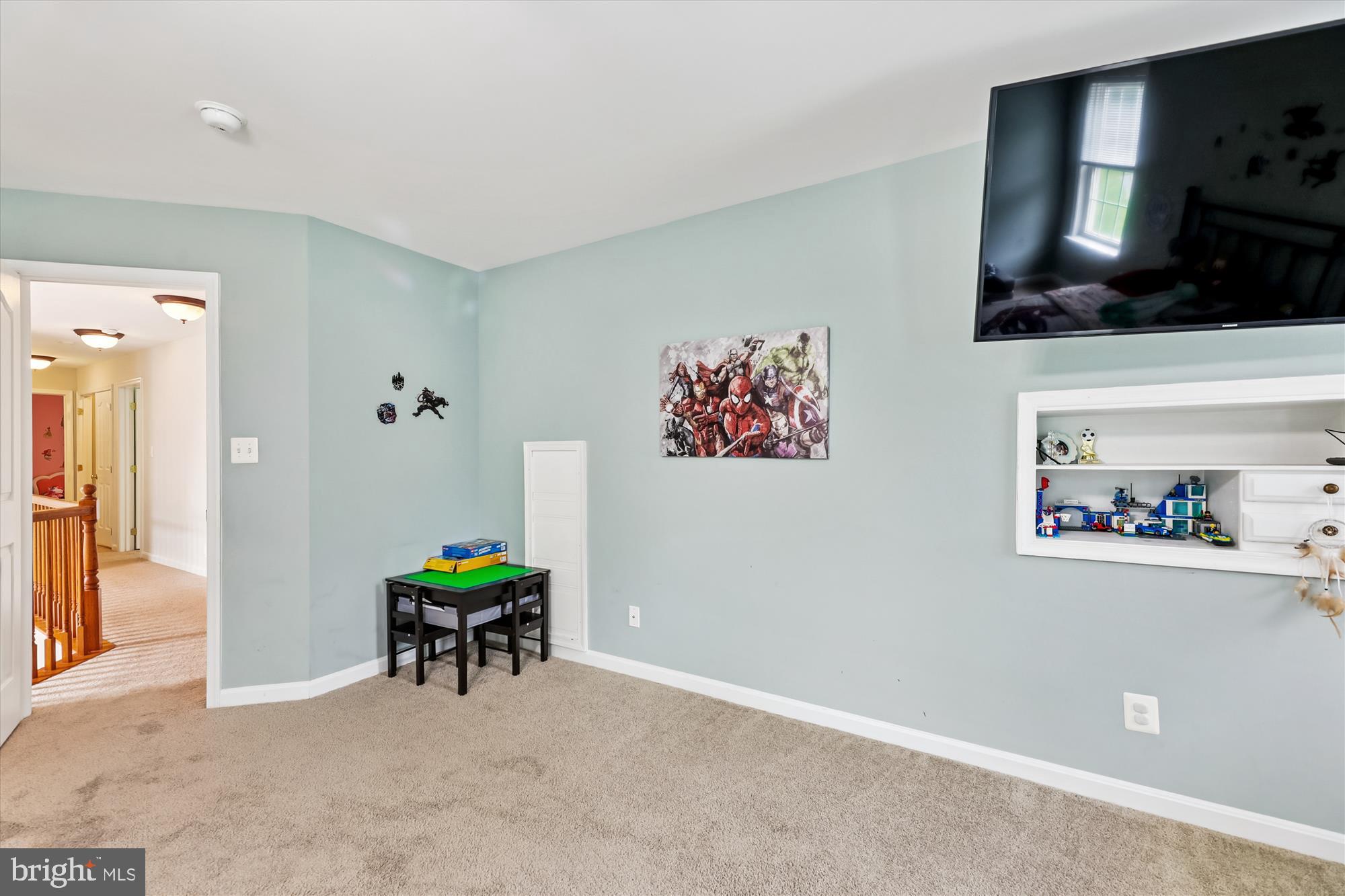 ROUSBY HALL WOODS - Residential