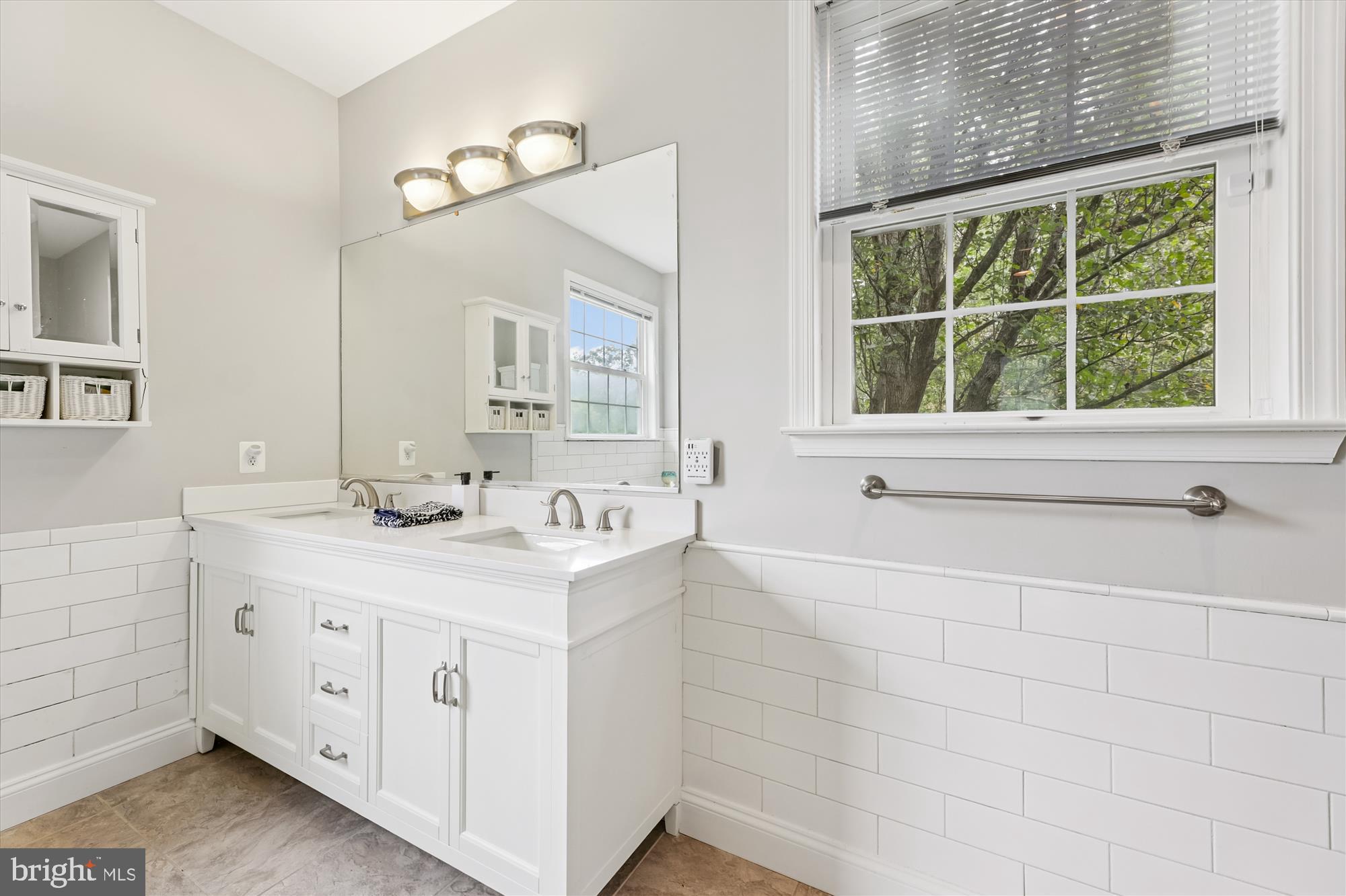 ROUSBY HALL WOODS - Residential