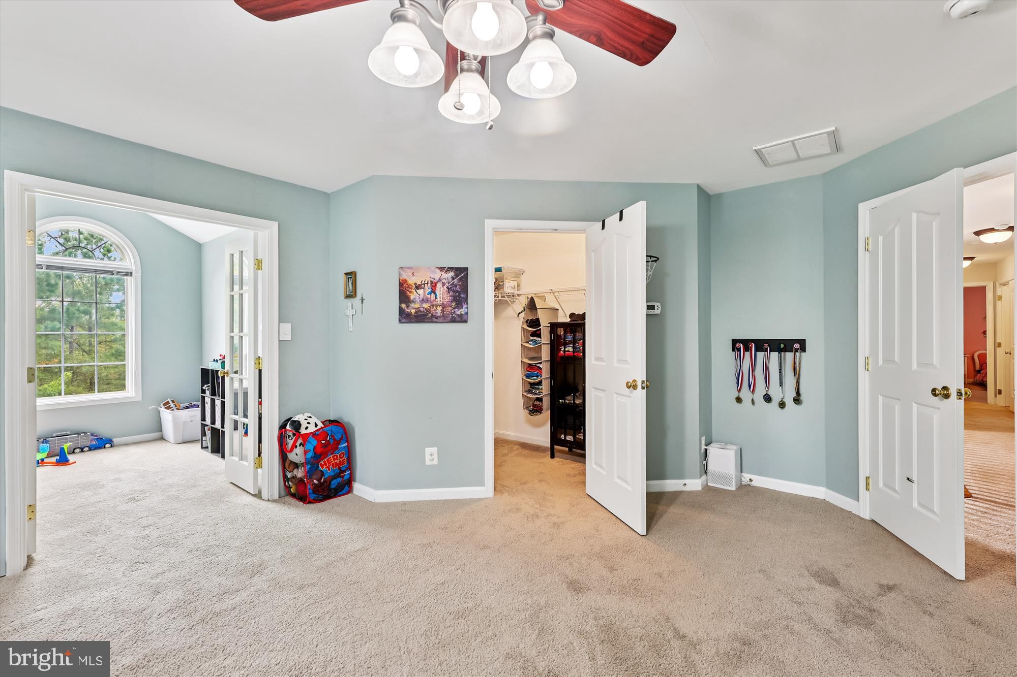 ROUSBY HALL WOODS - Residential