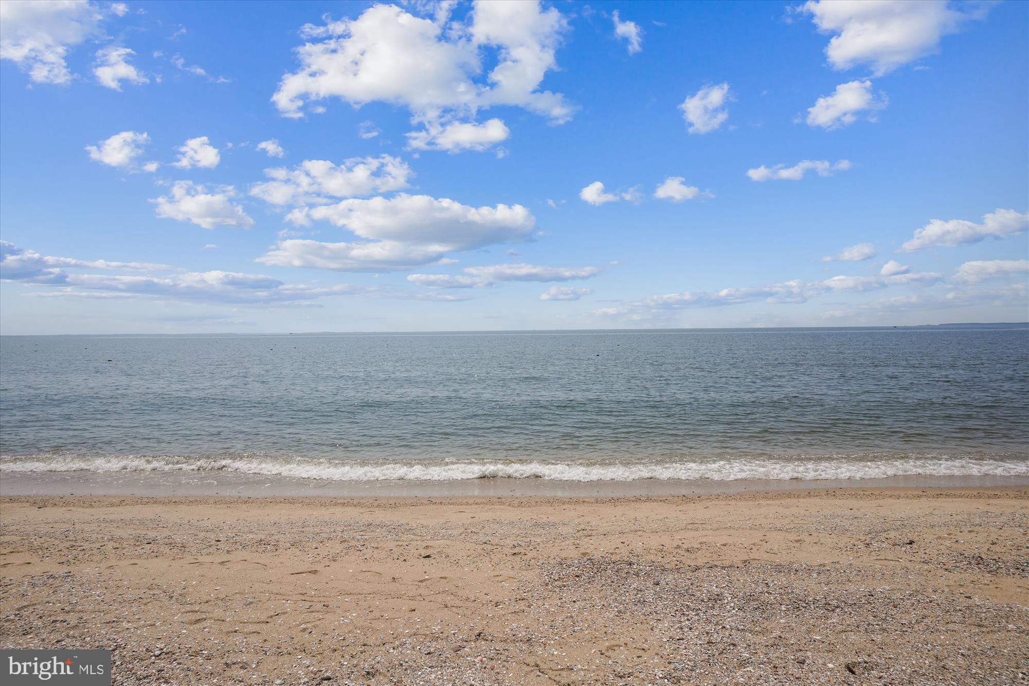 ROUSBY HALL WOODS - Residential