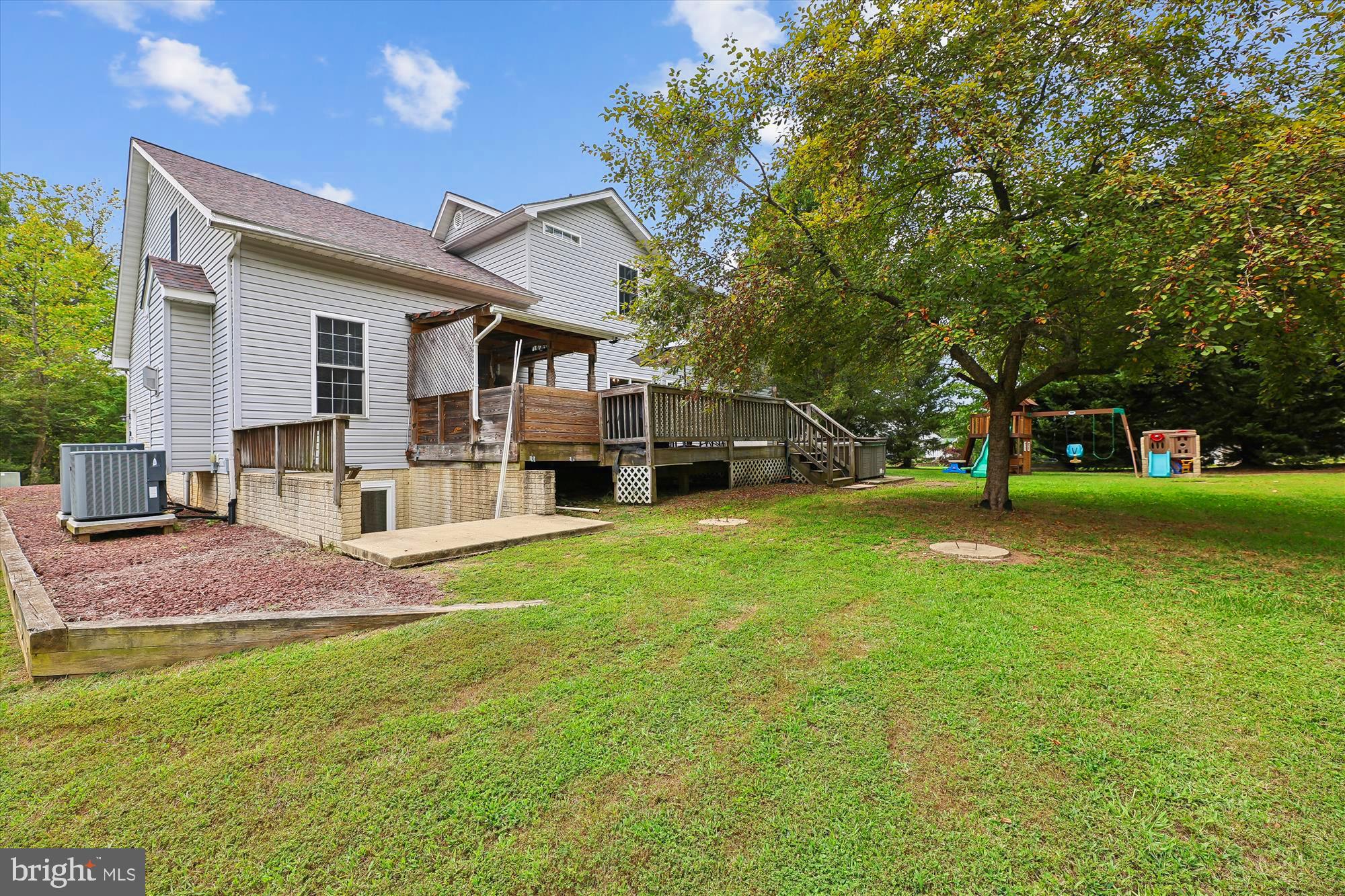 ROUSBY HALL WOODS - Residential