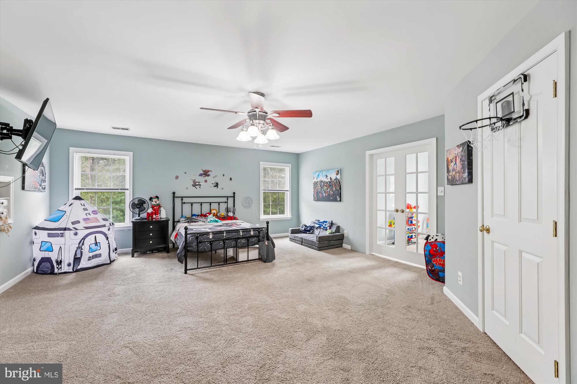 ROUSBY HALL WOODS - Residential