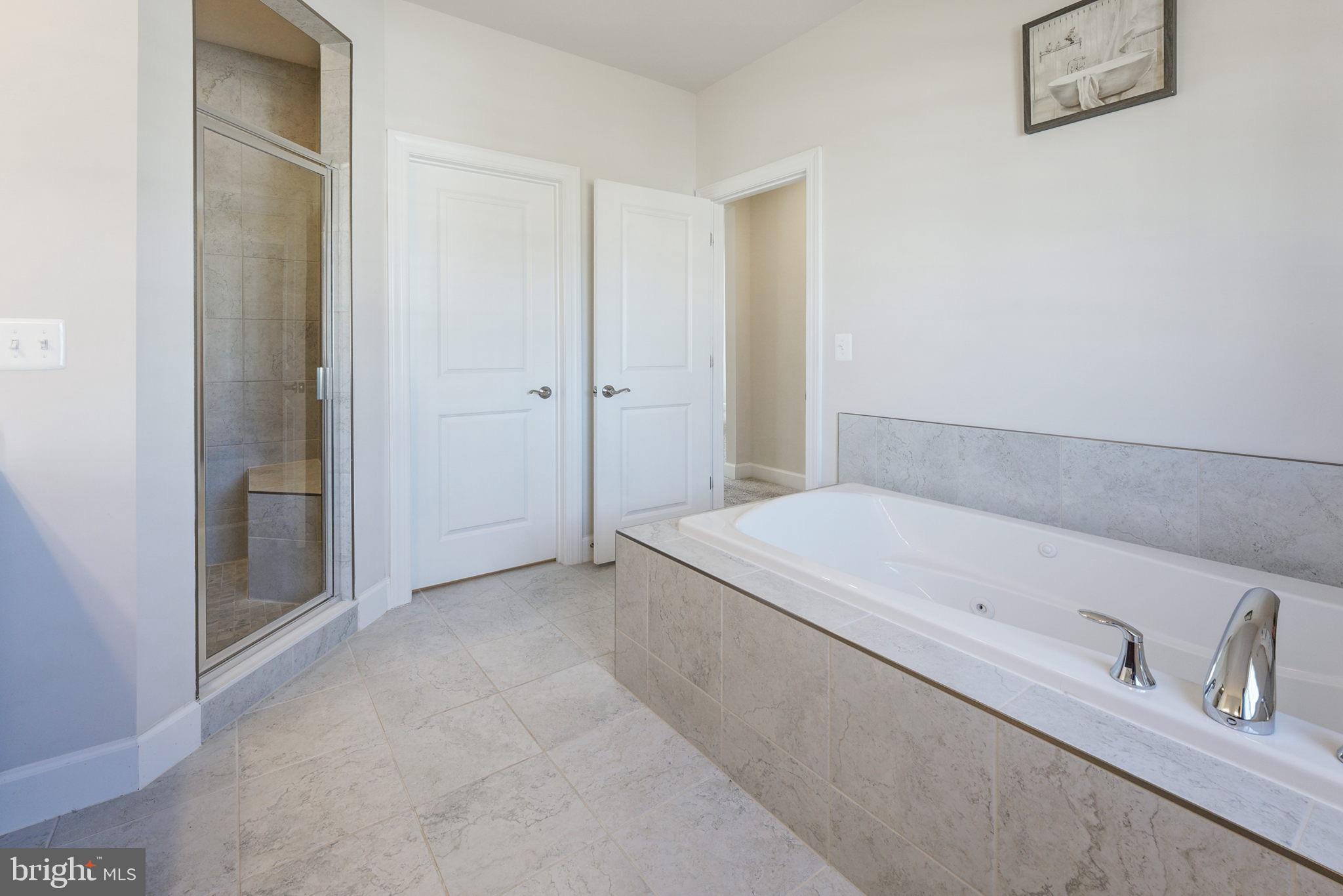 BRADLEY SQUARE - Residential