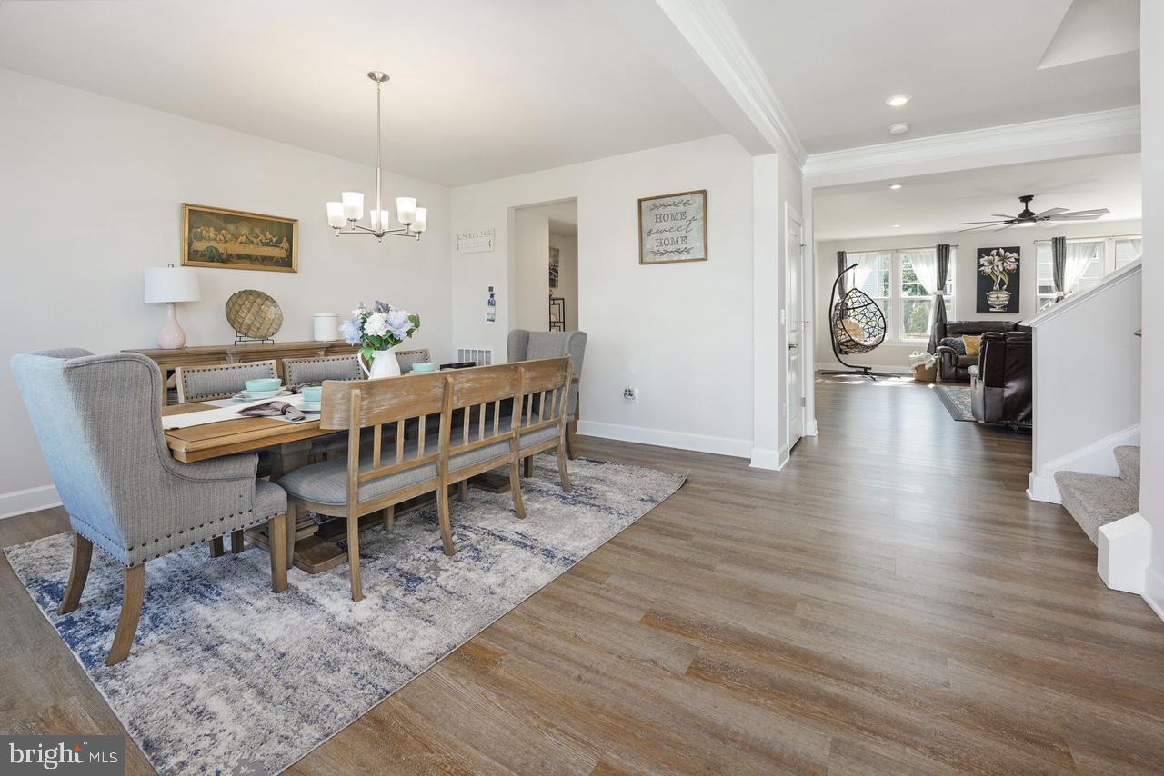 BRADLEY SQUARE - Residential