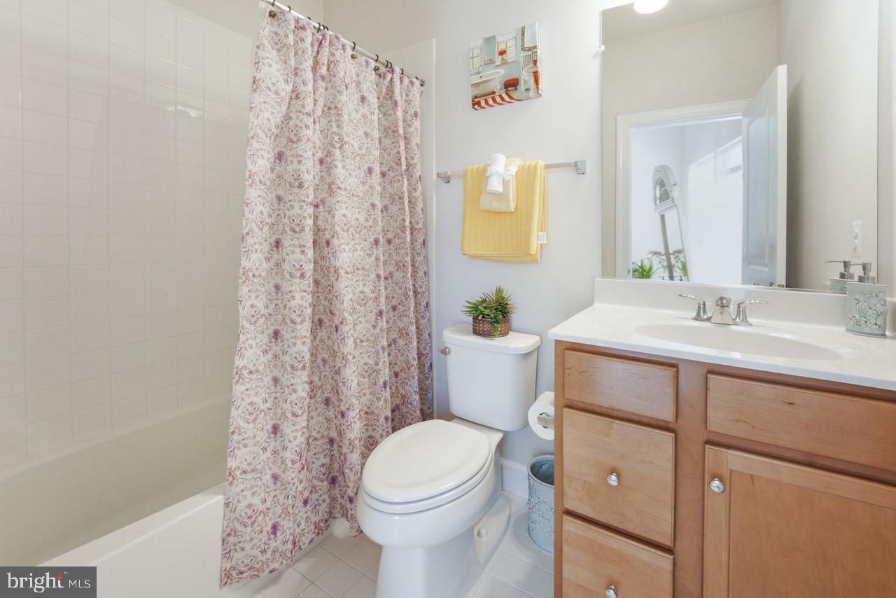 BRADLEY SQUARE - Residential